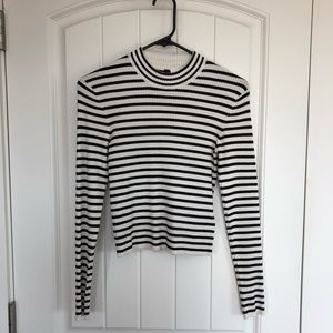 Striped long sleeve crop top